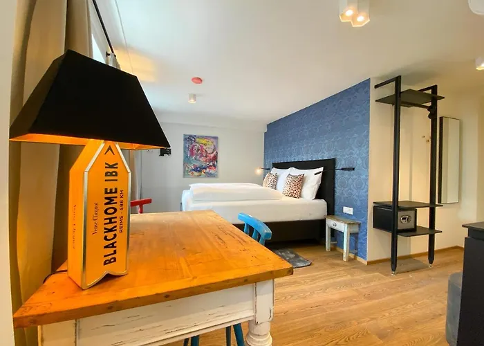 Blackhome Vintage Centre I Contactless Check-in * Інсбрук