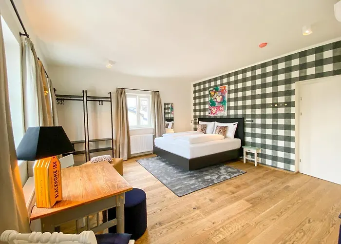 Blackhome Vintage Centre I Contactless Check-in Innsbruck