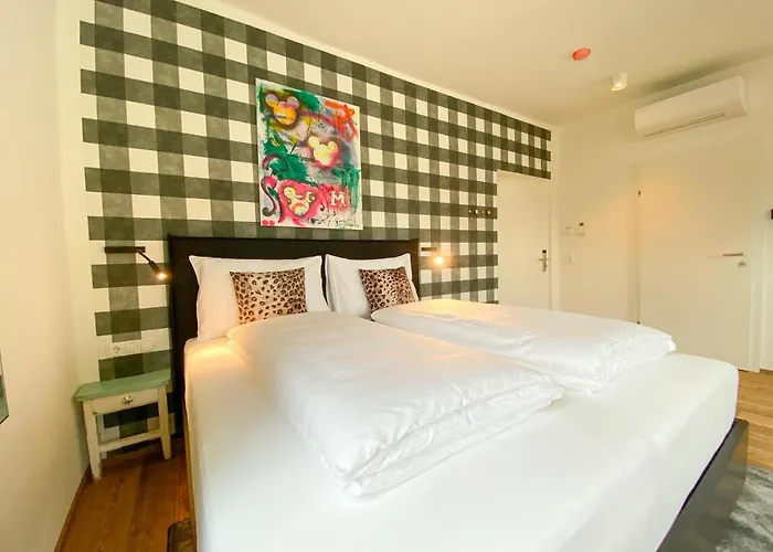 Blackhome Vintage Centre I Contactless Check-in Инсбрук